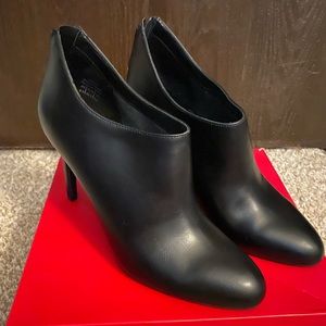 Kelly and Katie leather boots NEVER WORN